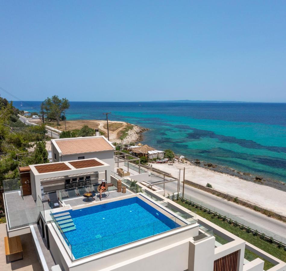 Nerea Seafront Villa, A Pristine Retreat, By Thinkvilla Akrotiri  エクステリア 写真