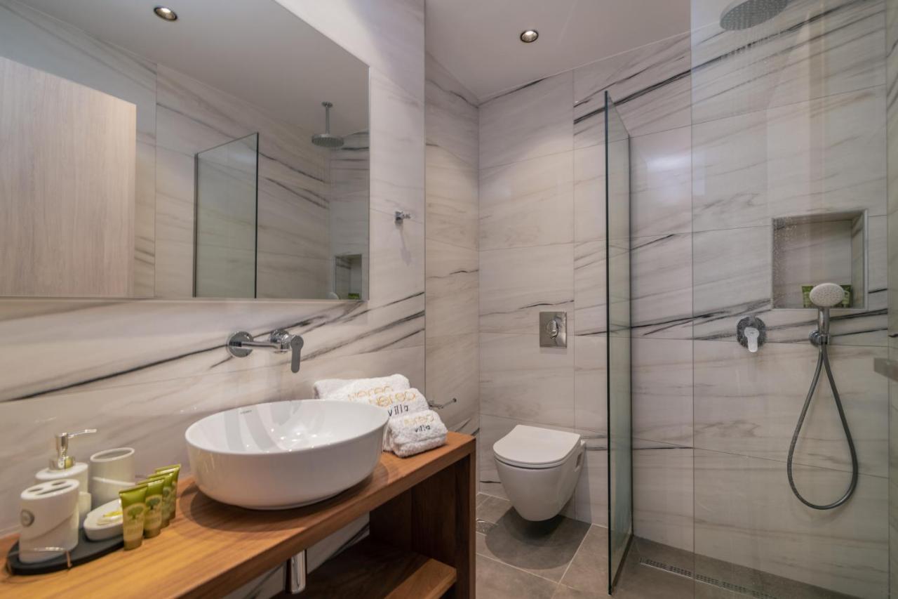 Nerea Seafront Villa, A Pristine Retreat, By Thinkvilla Akrotiri  エクステリア 写真